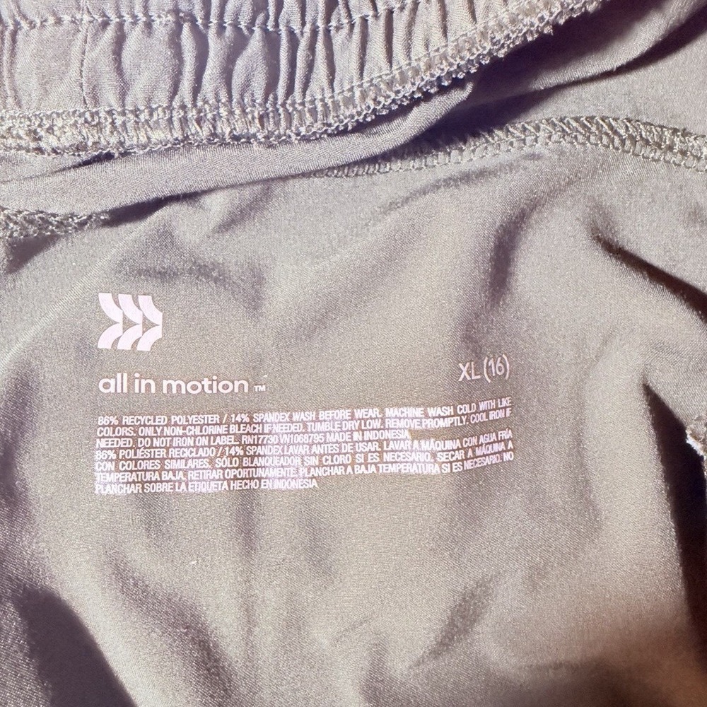 All in Motion,Kids size 16, Joggers,Olive Green, Elastic Waist Zipper Pockets - Picture 10 of 11